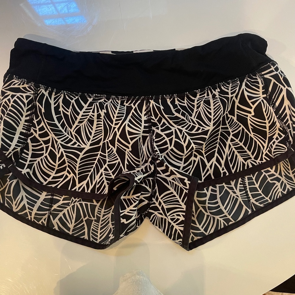 Lululemon RARE Speed Up Short
